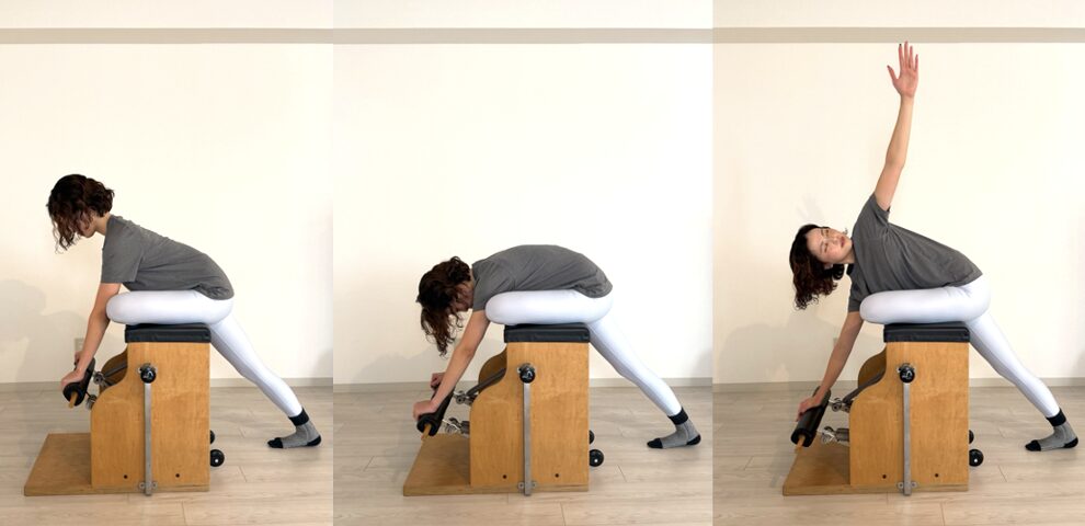 ピラティスチェアを用いたピジョンストレッチを紹介している画像