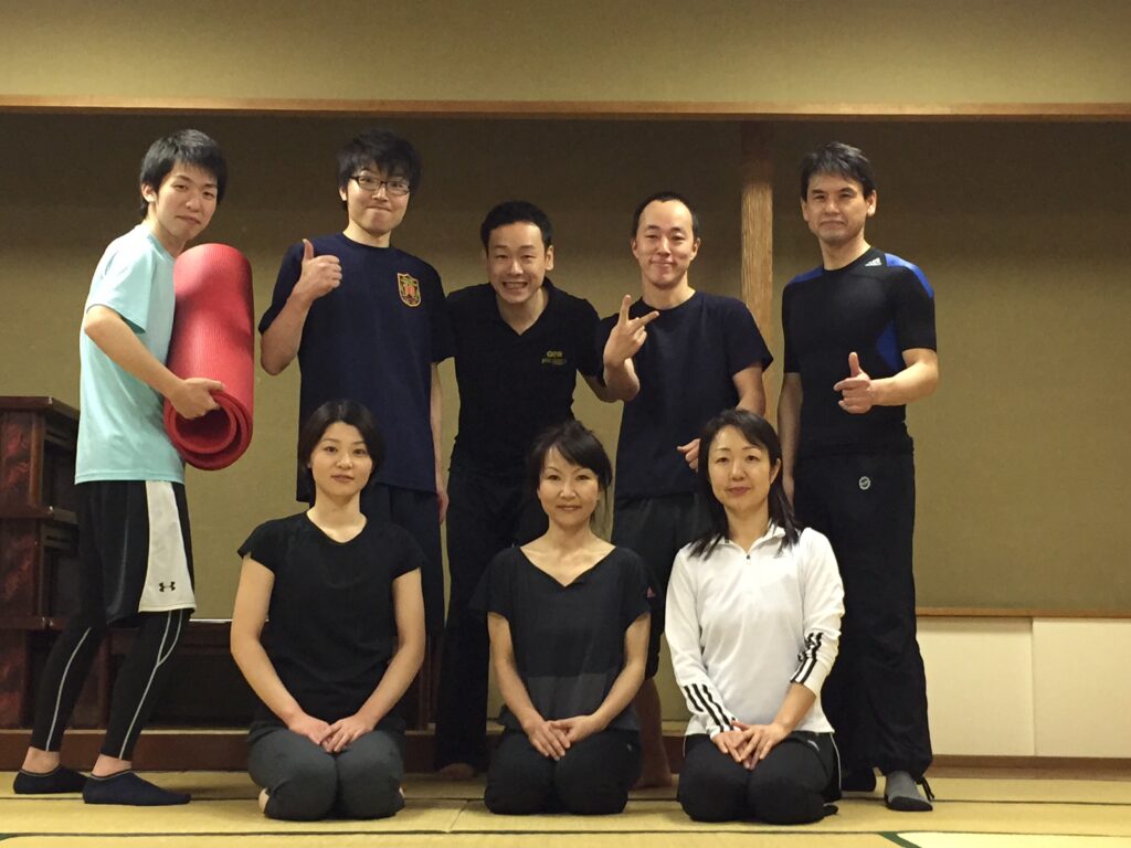 2015年3月に開催されたPHIピラティスマット養成セミナーにおける集合写真